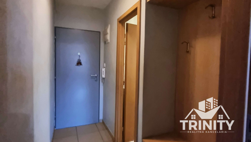 Na prenájom veľká garsónka v meste Nové Zámky