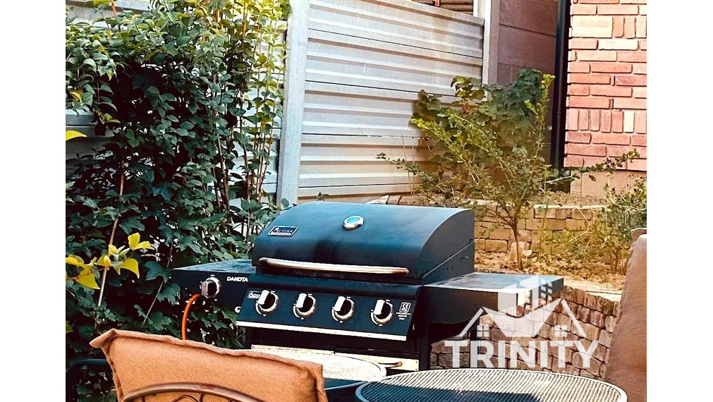 Na predaj - šesť nádherných chatiek v obci Podhájska