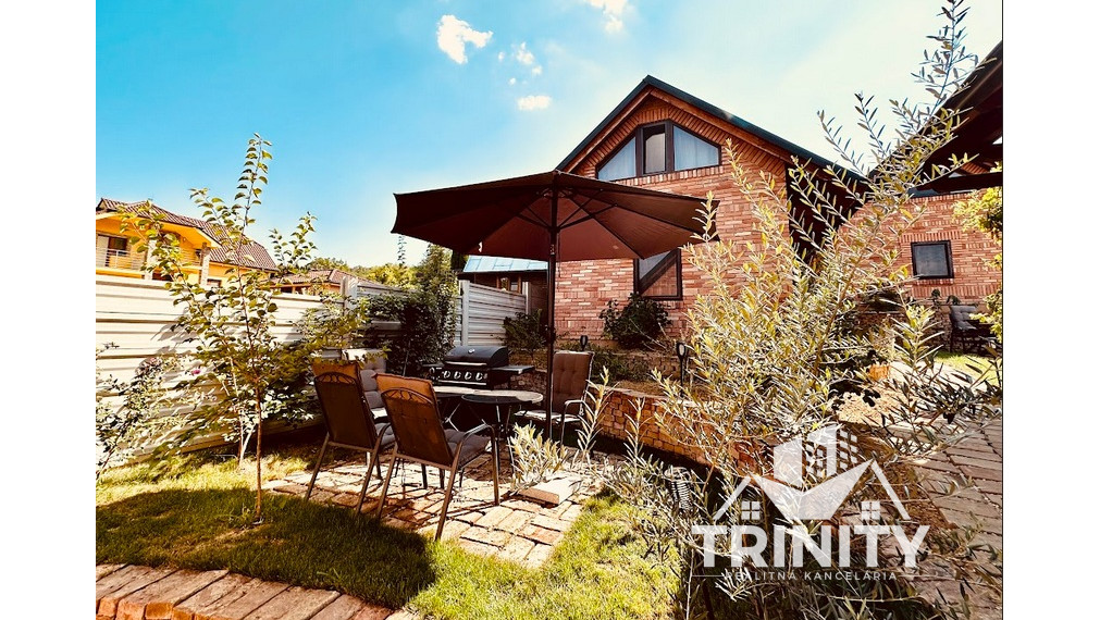 Na predaj - šesť nádherných chatiek v obci Podhájska