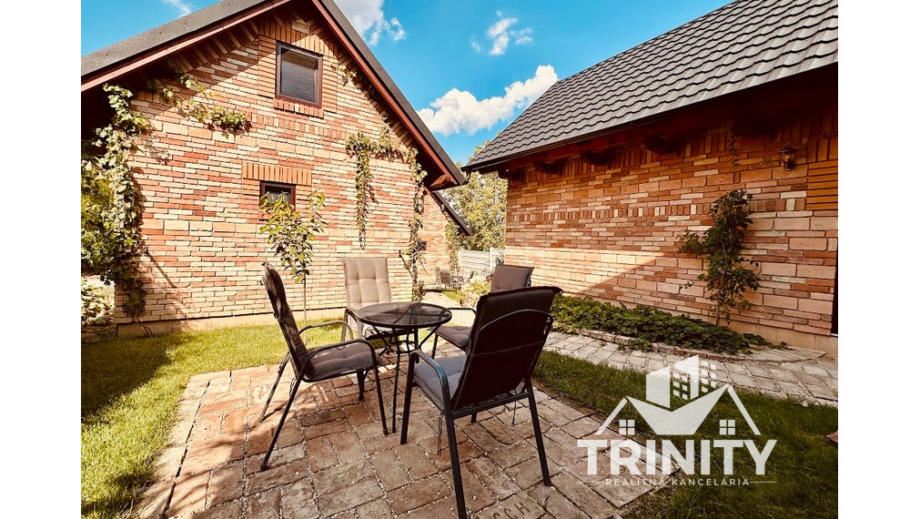 Na predaj - šesť nádherných chatiek v obci Podhájska