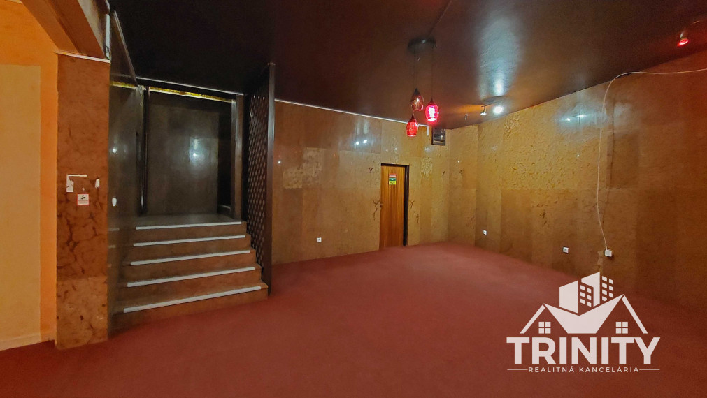 Na prenájom nebytový/komerčný priestor v Nových Zámkoch