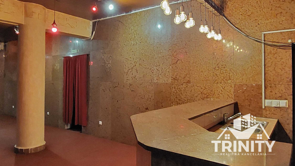 Na prenájom nebytový/komerčný priestor v Nových Zámkoch