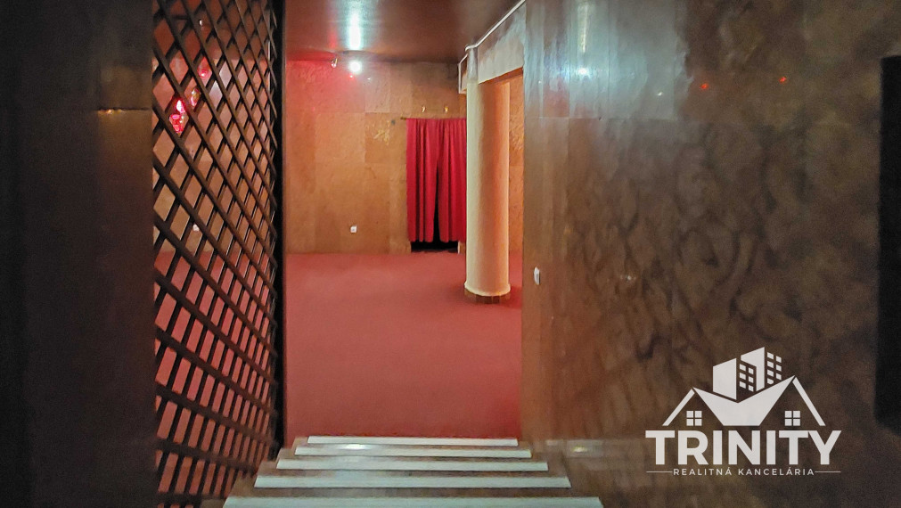 Na prenájom nebytový/komerčný priestor v Nových Zámkoch