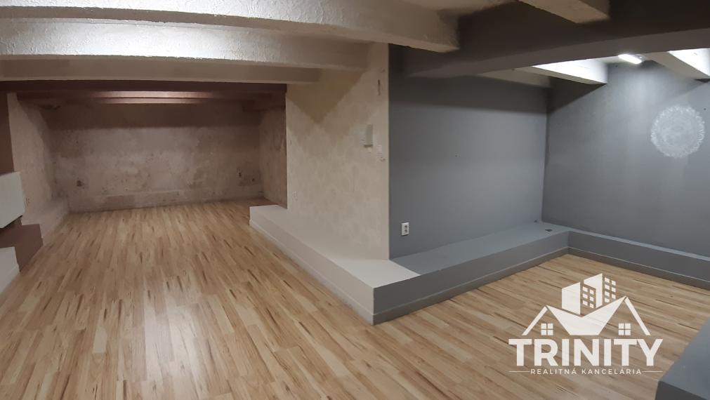 Na prenájom nebytový priestor, predajňa v meste Nové Zámky