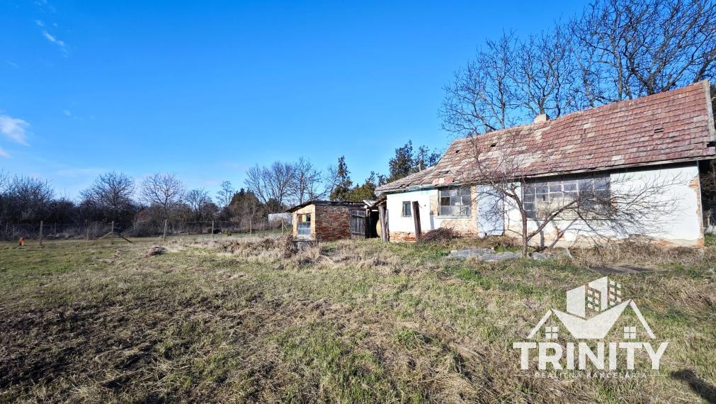Na predaj 5-izbový rodinný dom s veľkým pozemkom v obci Pribeta