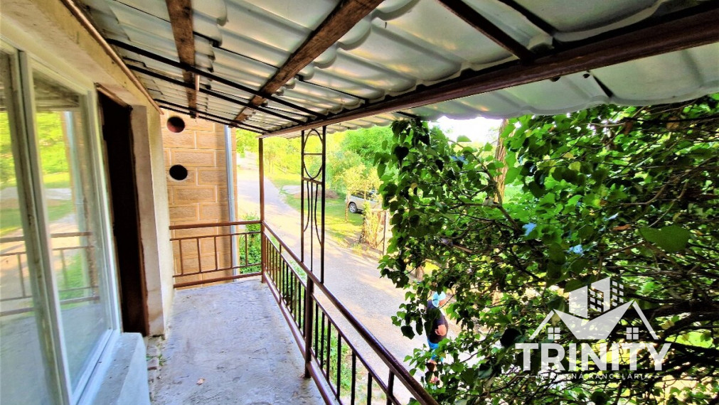 NA PREDAJ Viničný domček