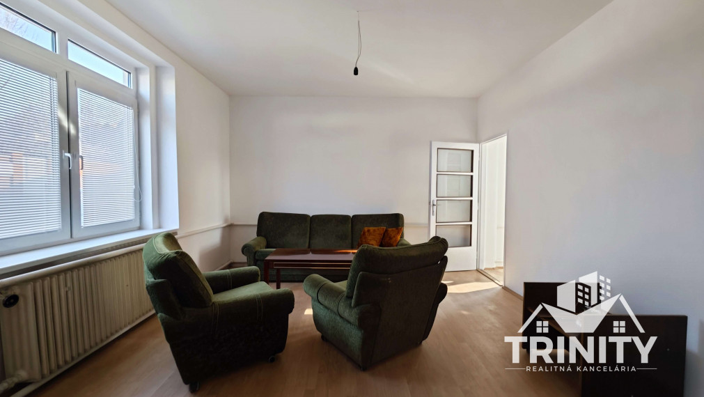 Na predaj 3-izbový rodinný dom v meste Nové Zámky