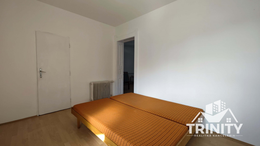 Na predaj 3-izbový rodinný dom v meste Nové Zámky