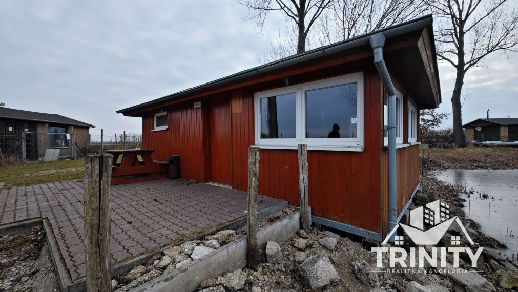 Na predaj zabehnutý rybník, jazero pri meste Kolárovo