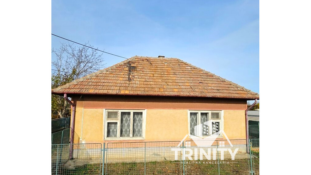 Na predaj 3-izbový rodinný dom v obci Semerovo