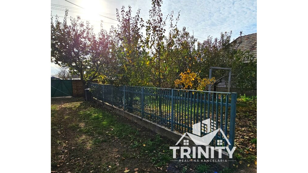 Na predaj 3-izbový rodinný dom v obci Semerovo