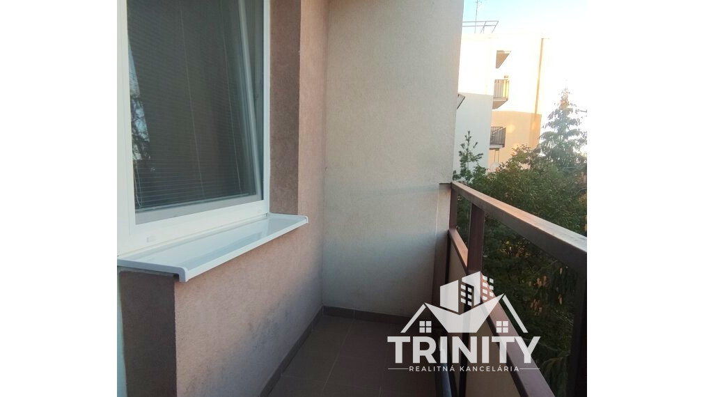 Na prenájom zrekonštruovaná garsónka s lóggiou v meste Nové Zámky