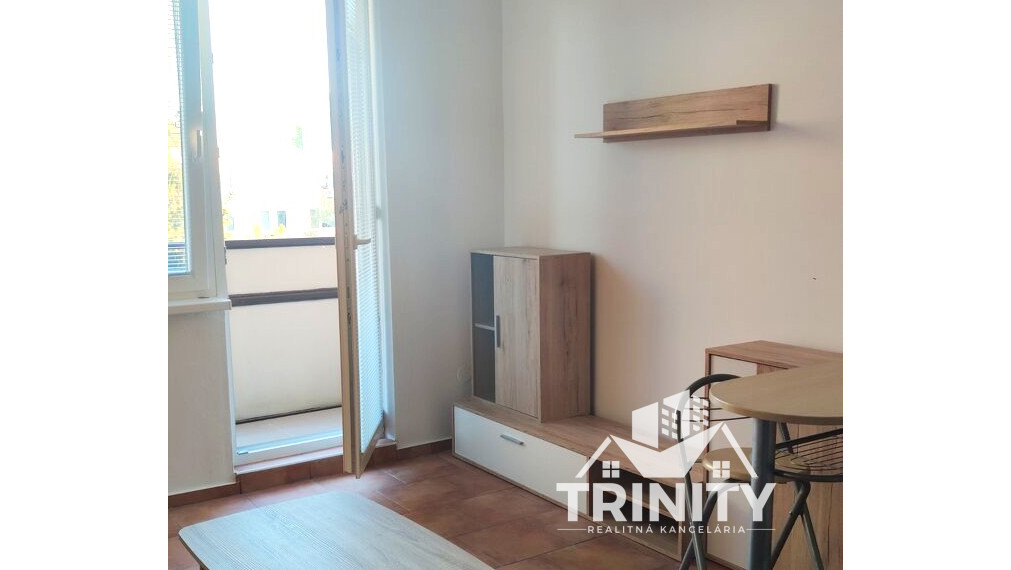 Na prenájom zrekonštruovaná garsónka s lóggiou v meste Nové Zámky