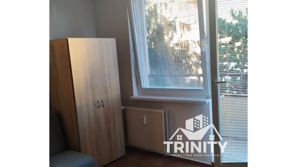 Na prenájom zrekonštruovaná garsónka s lóggiou v meste Nové Zámky