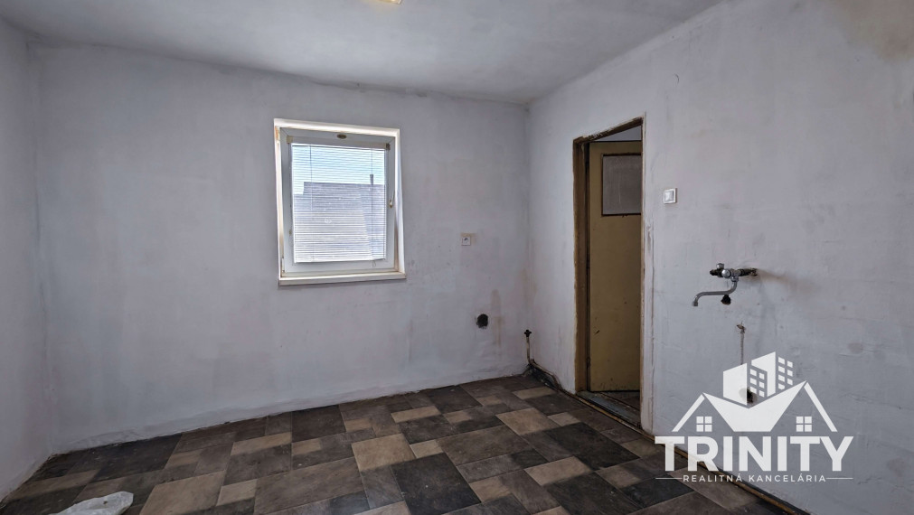 Na predaj 4-izbový rodinný dom v meste Šurany