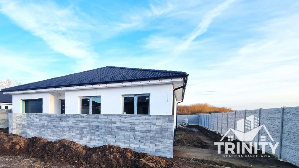 Na predaj novostavba 4-izbového rodinného domu so zastrešenou terasou v obci Bajč