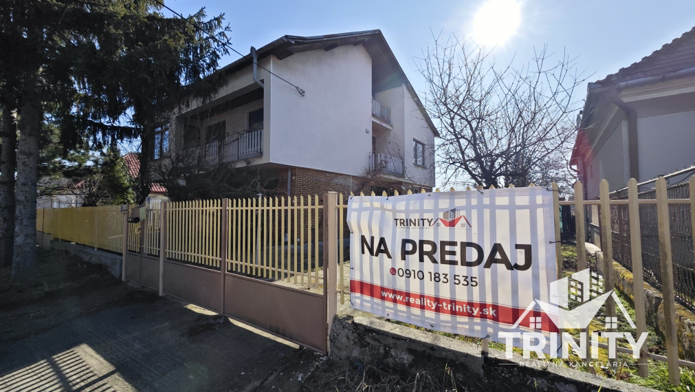 REZERVOVANÉ - Na predaj 5-izbový rodinný dom s garážou v obci Mojzesovo - EXKLUZÍVNE