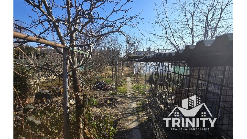 Na predaj poschodový rodinný dom v meste Šurany