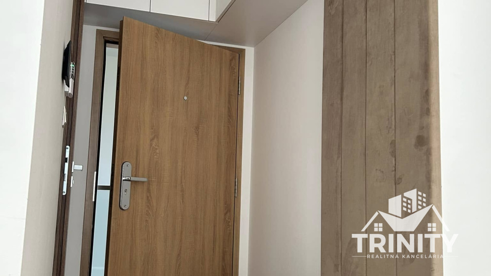 Na prenájom 2-izbový byt s terasou v Nových Zámkoch (novostavba)