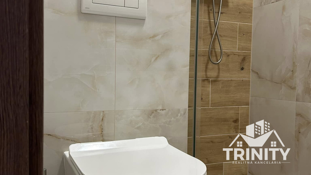 Na prenájom 2-izbový byt s terasou v Nových Zámkoch (novostavba)