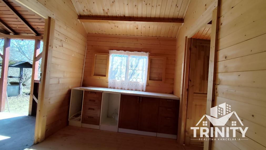 Znížená cena ! Na predaj stavebný pozemok v obci Bardoňovo