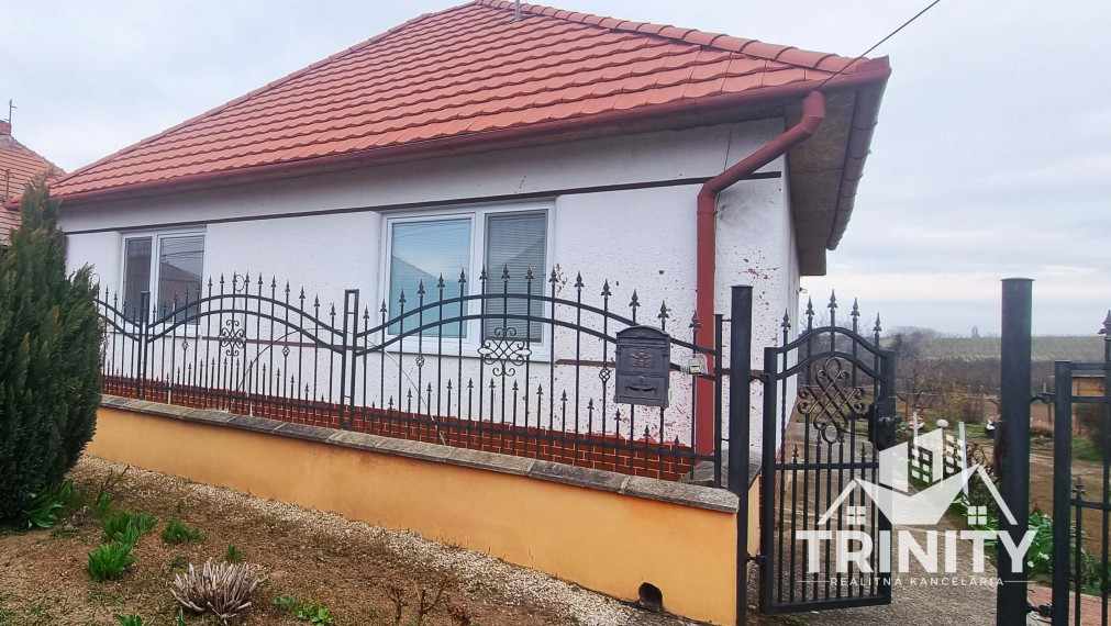 Na predaj 4-izbový rodinný dom v obci Gbelce