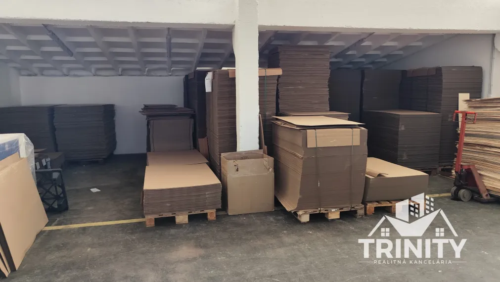 Na predaj objekt / výrobná hala / sklad v obci Svodín