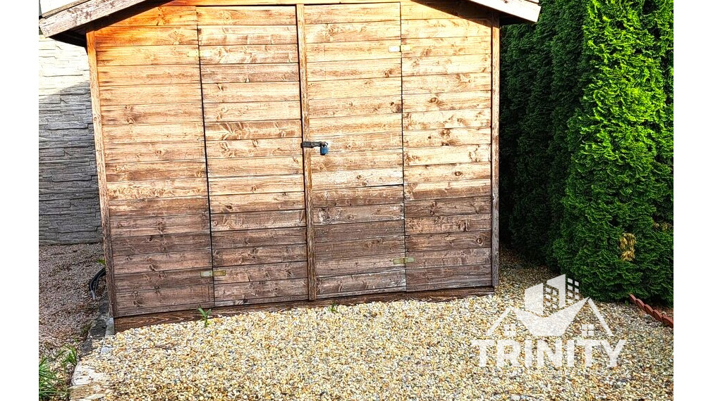 Na predaj krásna drevená chatka so záhradou v Nových Zámkoch na Tekvičnom poli