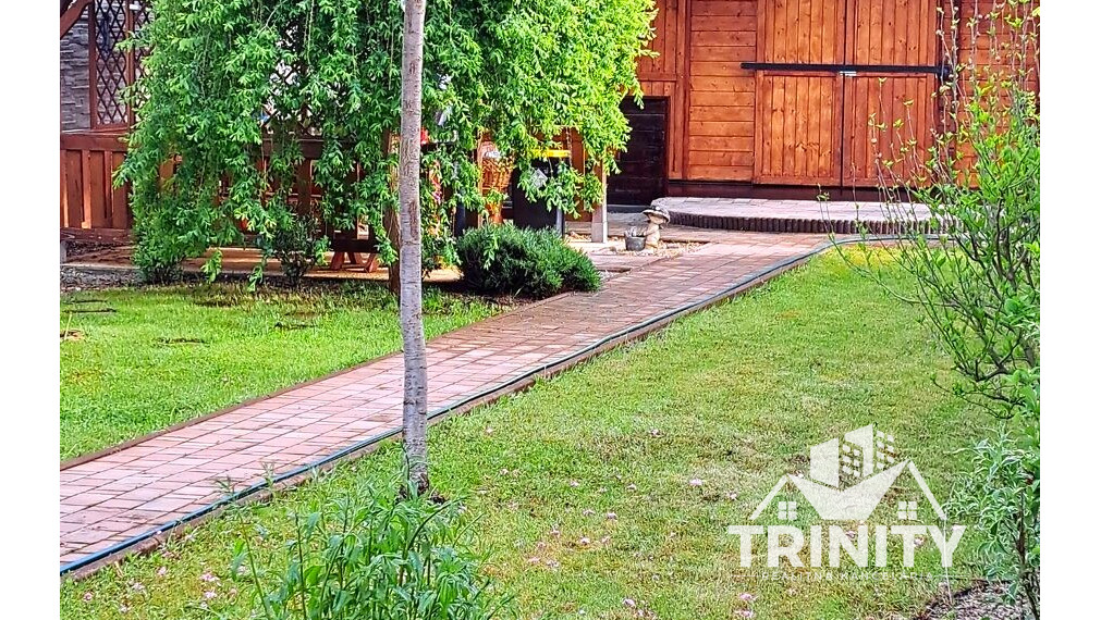 Na predaj krásna drevená chatka so záhradou v Nových Zámkoch na Tekvičnom poli