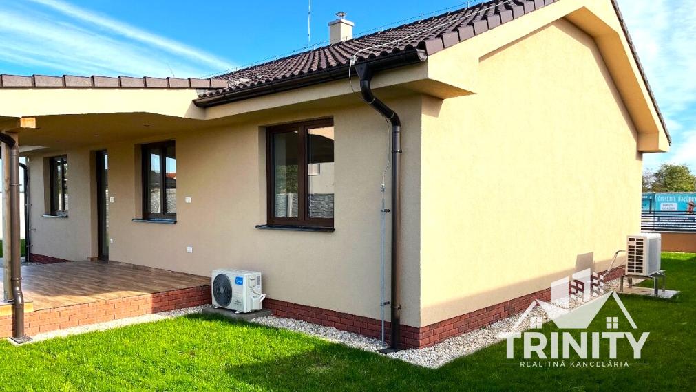 Na predaj 4- izbová novostavba rodinného domu v obci Dvory nad Žitavou