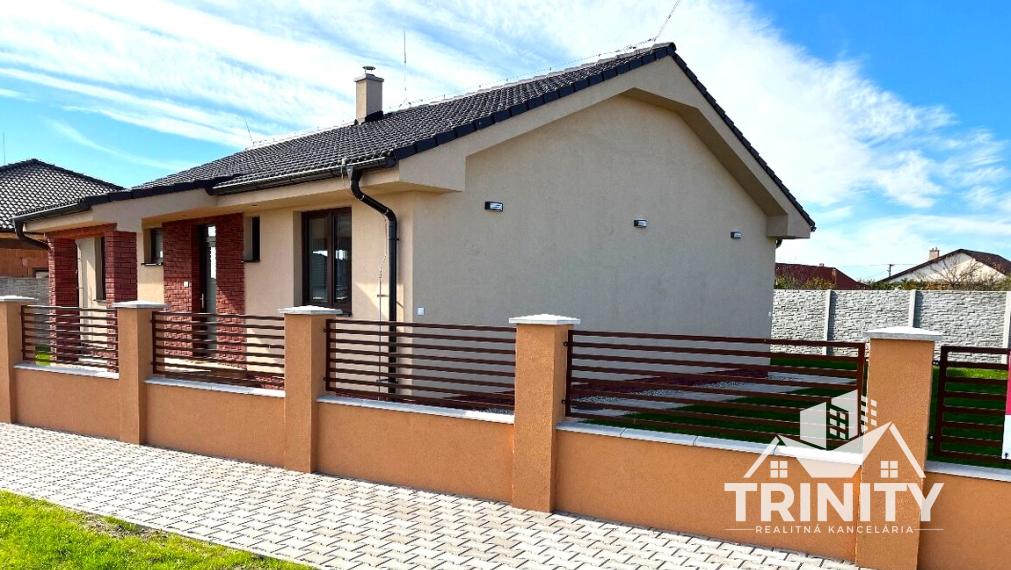 Na predaj 4- izbová novostavba rodinného domu v obci Dvory nad Žitavou