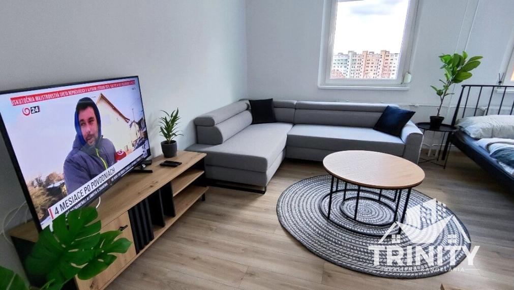 Na prenájom moderne zariadený 1-izbový byt v meste Nové Zámky
