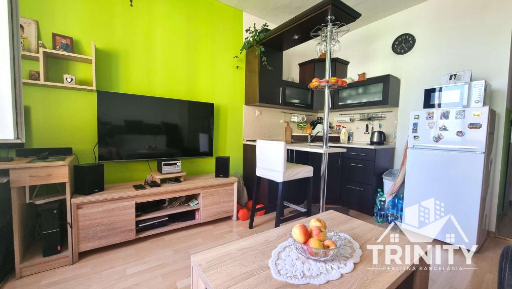 Na predaj moderne zariadená garsónka v meste Nové Zámky