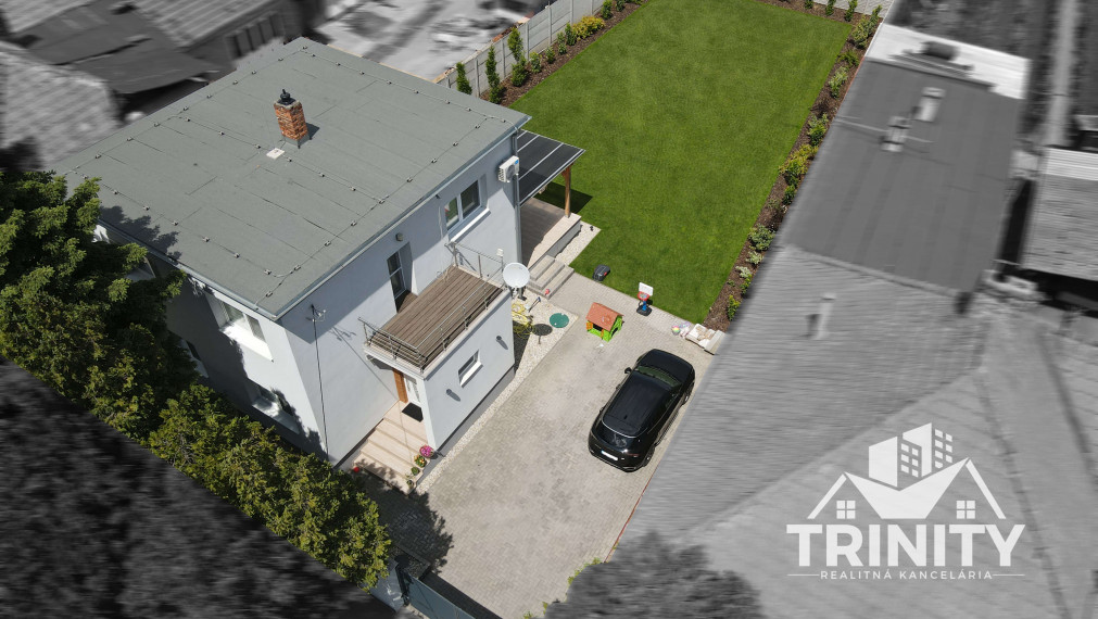 IBA U NÁS - Na predaj 4-izbový rodinný dom v obci Dvory nad Žitavou