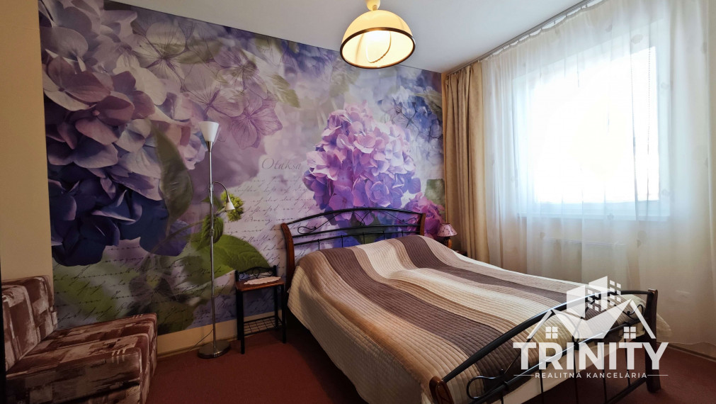 Na predaj zariadený apartmán v obci Podhájska