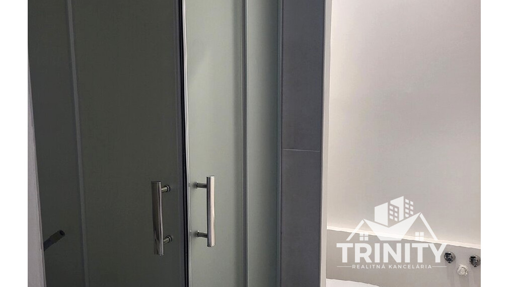 Na prenájom garsónka neďaleko centra v Nových Zámkoch