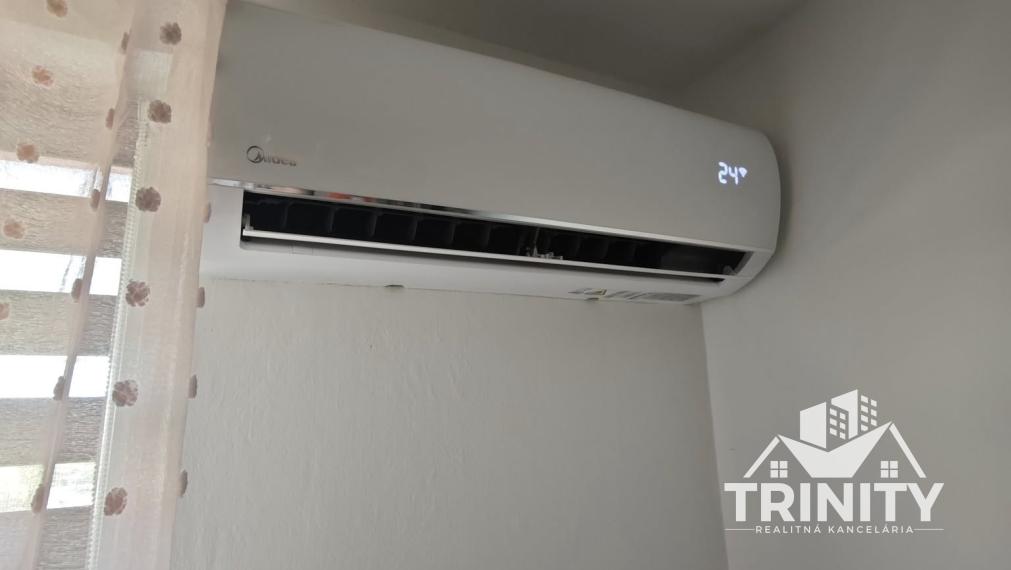 Na predaj 4-izbový byt s balkónom v Nových Zámkoch