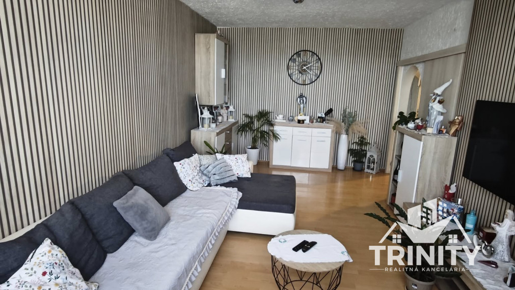 Na predaj 4-izbový byt s balkónom v Nových Zámkoch