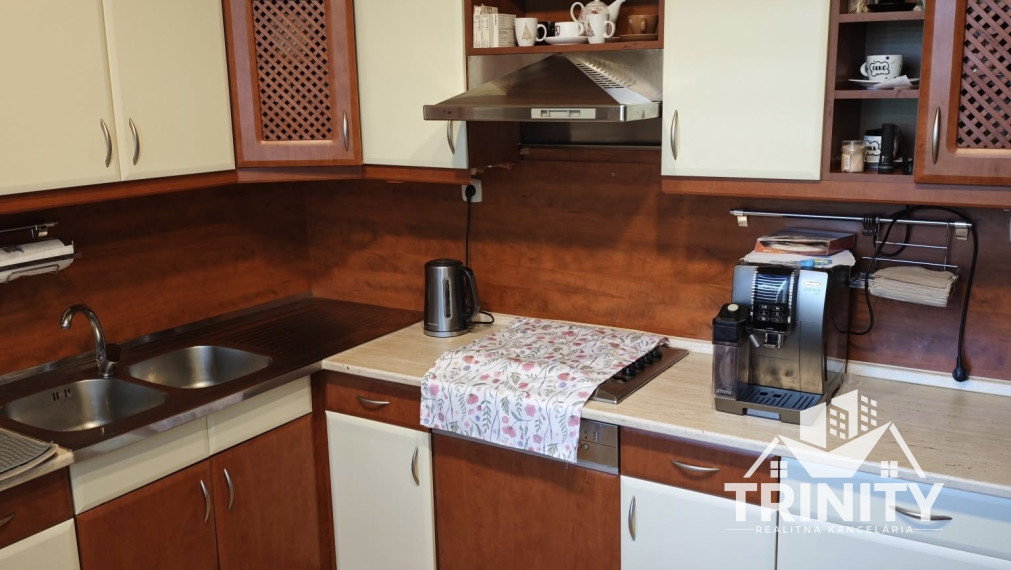 Na predaj 4-izbový byt s balkónom v Nových Zámkoch