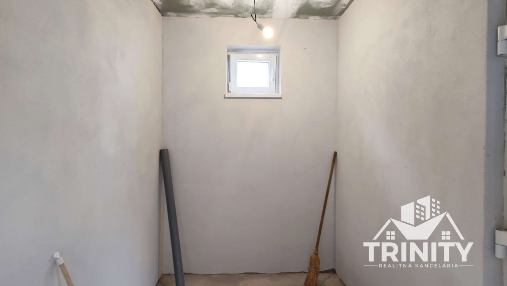 Na predaj 3-izbový rodinný dom v meste Šurany - Kostolný Sek