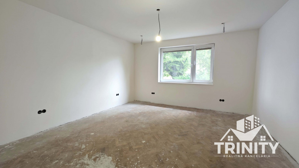 Na predaj 3-izbový rodinný dom v meste Šurany - Kostolný Sek