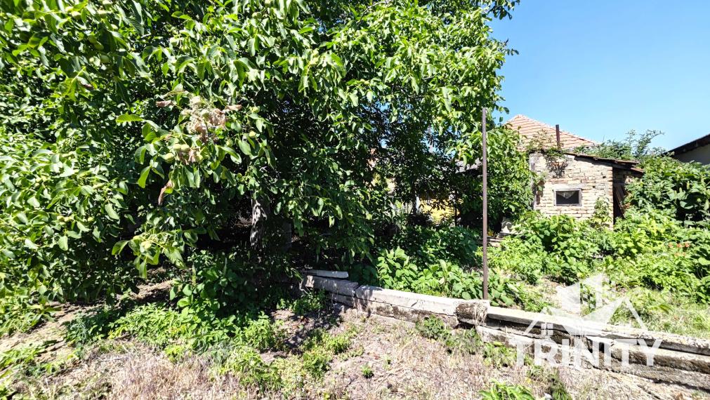 Na predaj 4-izbový rodinný dom s veľkým pozemkom v ovci Tvrdošovce