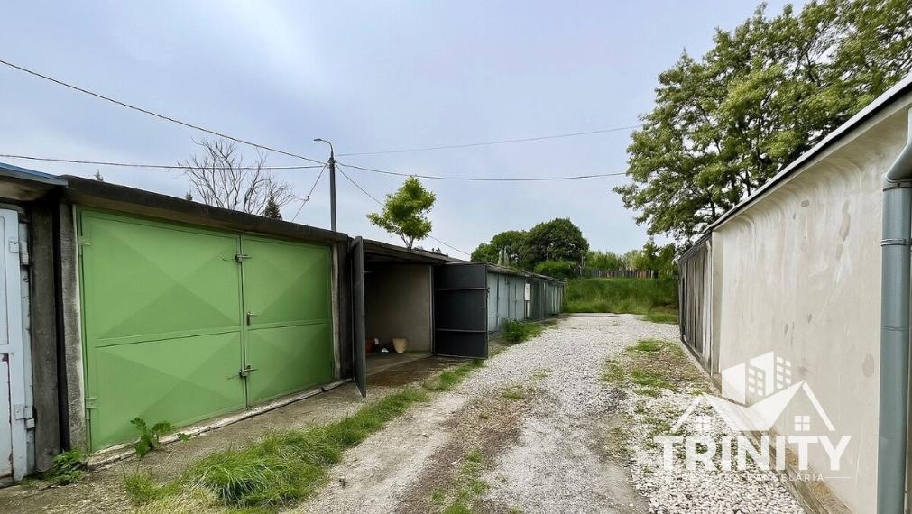 Na prenájom garáž v meste Nové Zámky (ľanová ulica)