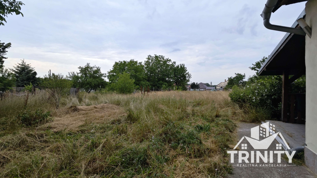 EXKLUZÍVNE - Na predaj 3-izbový rodinný dom v obci Semerovo