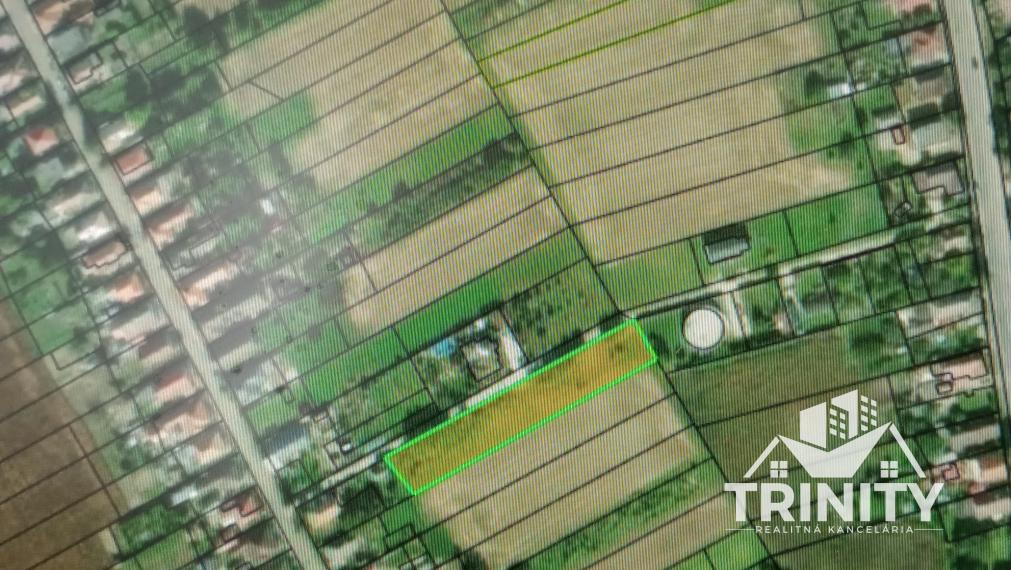 Na predaj stavebný pozemok na výstavbu rodinného domu v obci Jatov