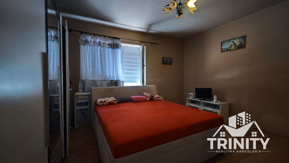 Na predaj 4-izbový a 2-izbový rodinný dom v meste Nové Zámky