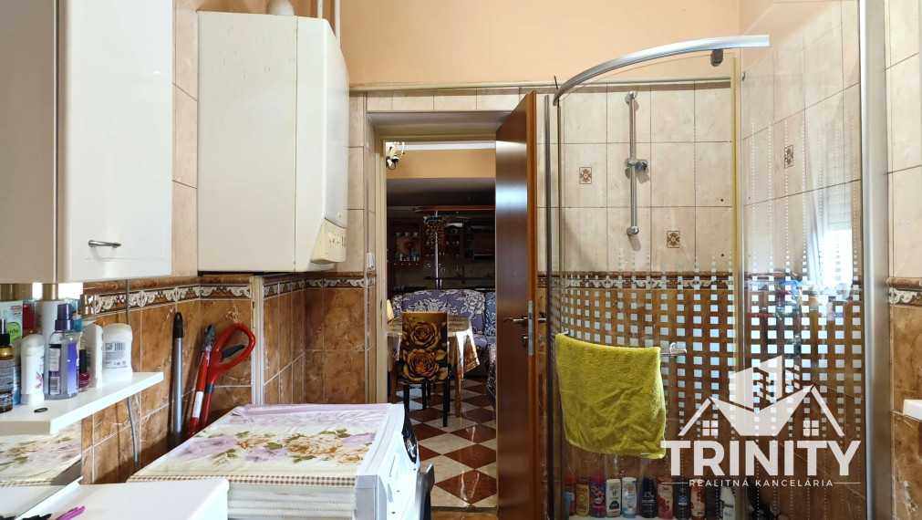 Na predaj 4-izbový a 2-izbový rodinný dom v meste Nové Zámky