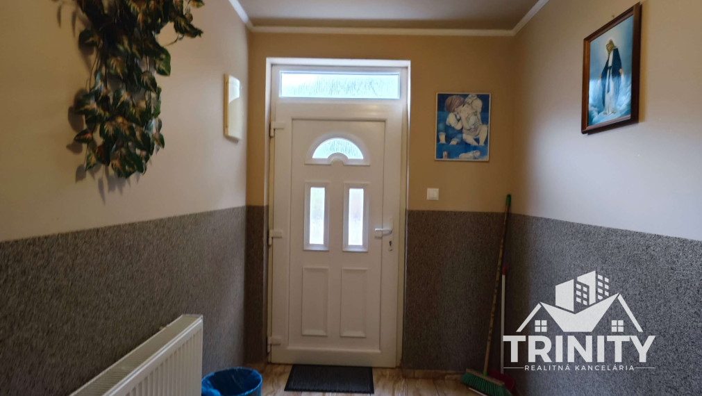 Na predaj 4-izbový a 2-izbový rodinný dom v meste Nové Zámky
