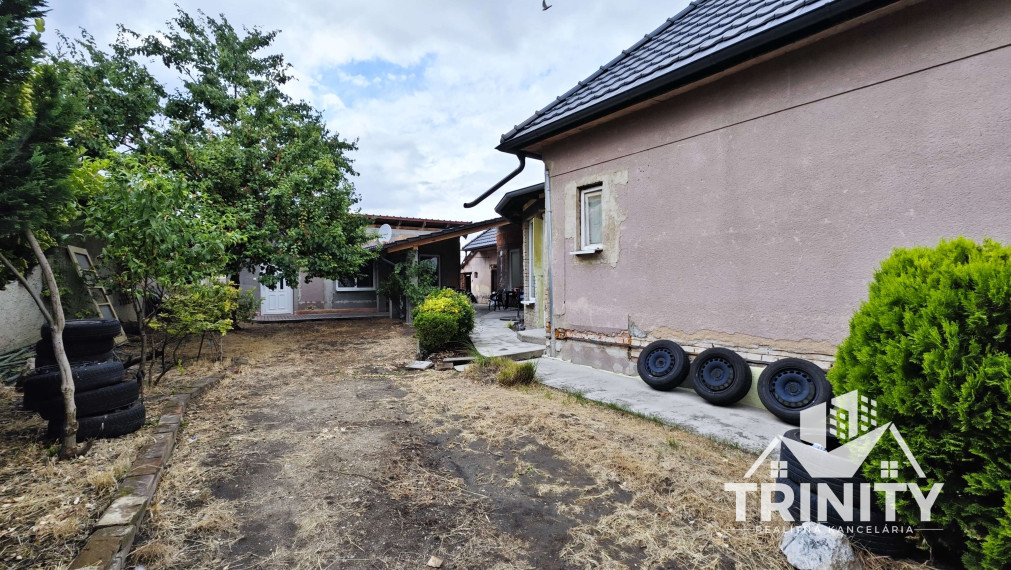 Na predaj 4-izbový a 2-izbový rodinný dom v meste Nové Zámky