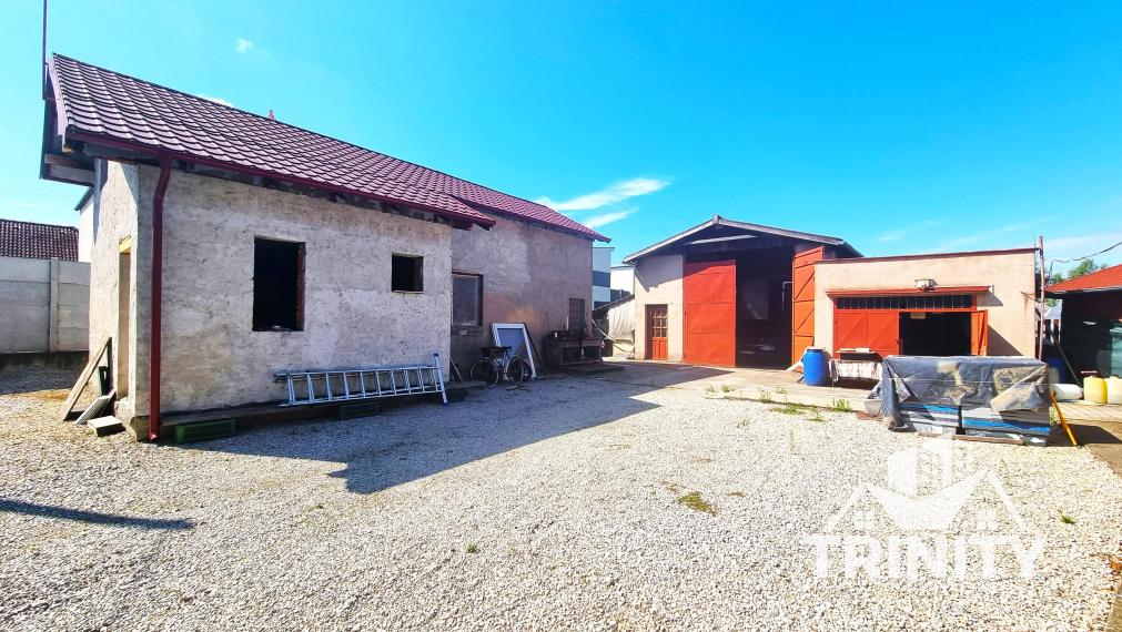 Predaj slnečného a priestranného 4-izbového rodinného domu v meste Kolárovo